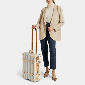 The Illustrator - Blue Carryon Carryon Steamline Luggage 