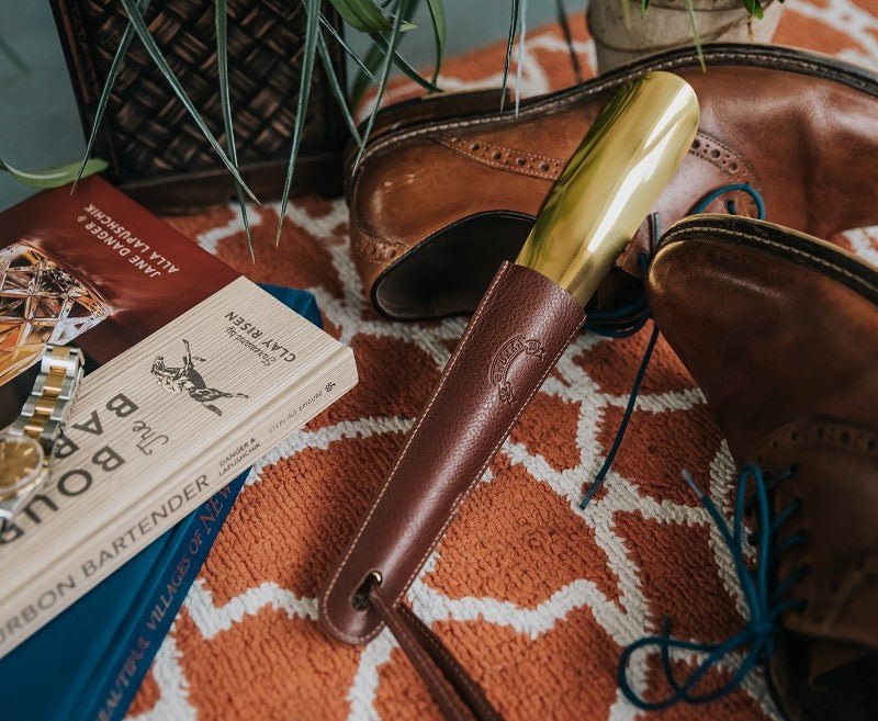 Brass-Tipped Shoehorn No. 239 | Chestnut Leather - Ghurka