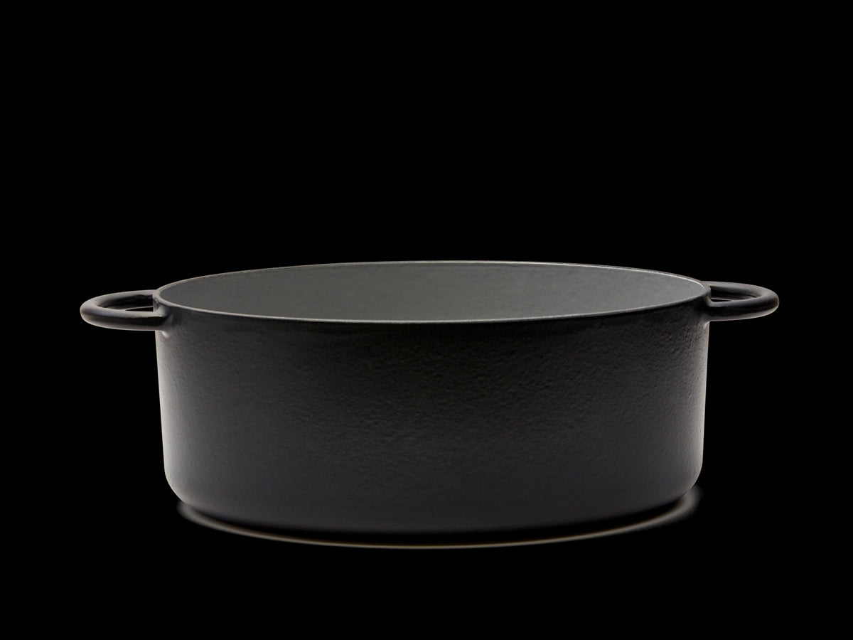 Enameled cast-iron Dutch oven in pepper black - side view no lid