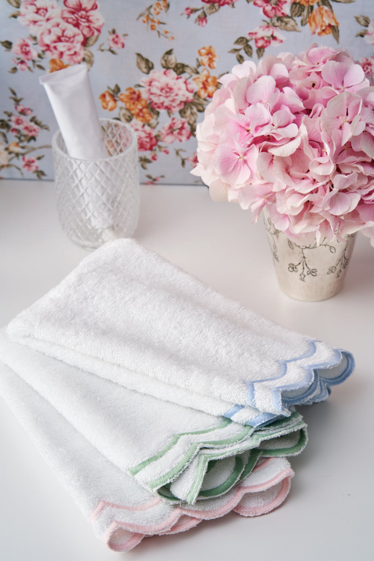 Loulou Hand Towel Set